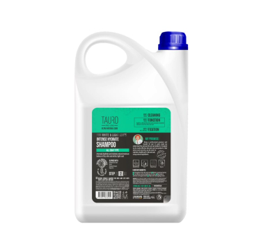 Tauro Pro Line Ultra Natural Care White Coat Intense Hydrate Shampoo Інтенсивно зволожувальний шампунь для собак і котів із білим, світлим забарвленням, 3785 мл